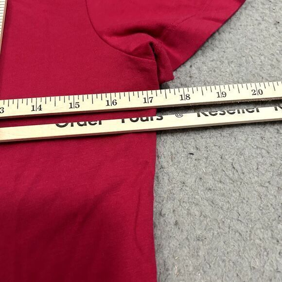 Under‎ Armour Shirt Womens Small Pink Semi Fitted Hunting Short Sleeve Crew Neck - Picture 8 of 9
